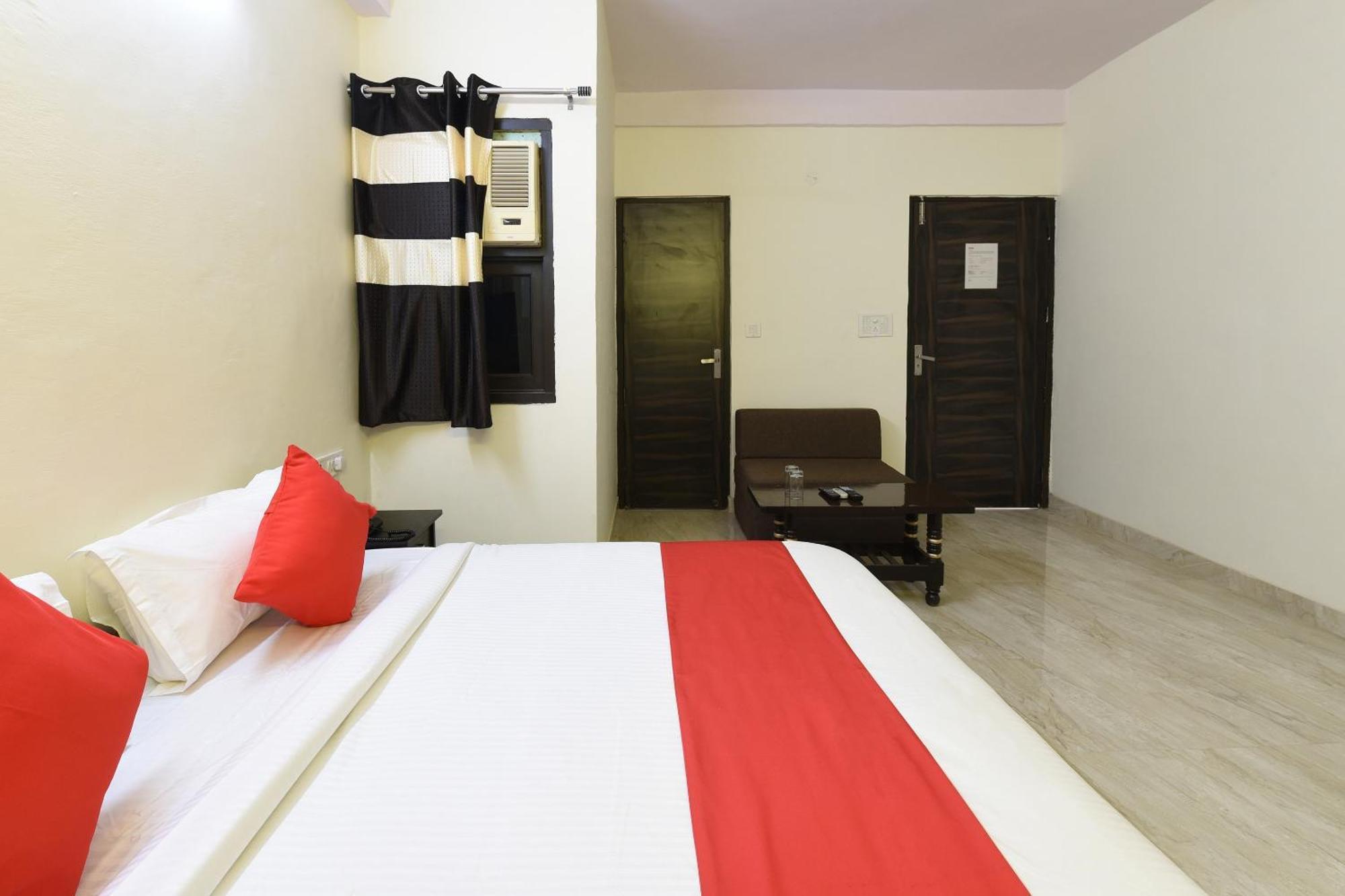 Hotel O Club Residency New Delhi Luaran gambar